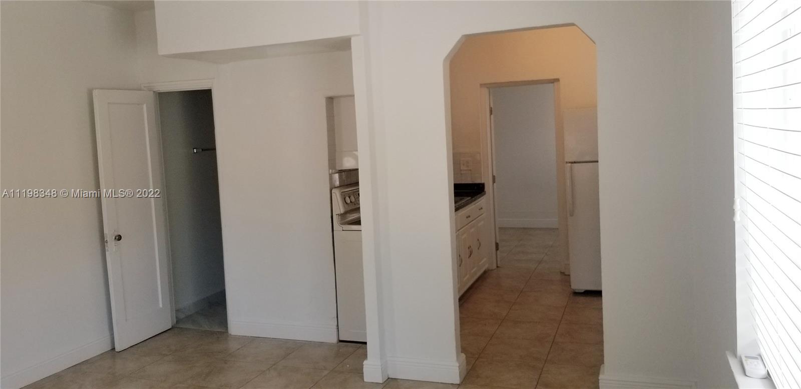 1220 SW 25th Ave Unit: 1220