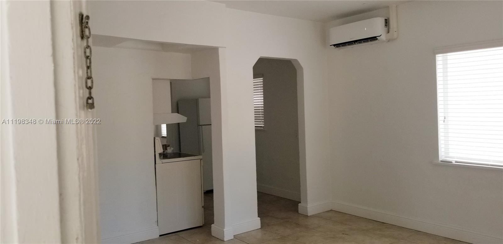 1220 SW 25th Ave Unit: 1220