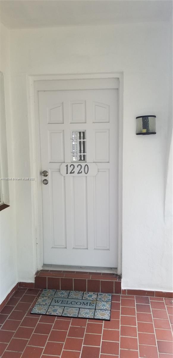 1220 SW 25th Ave Unit: 1220