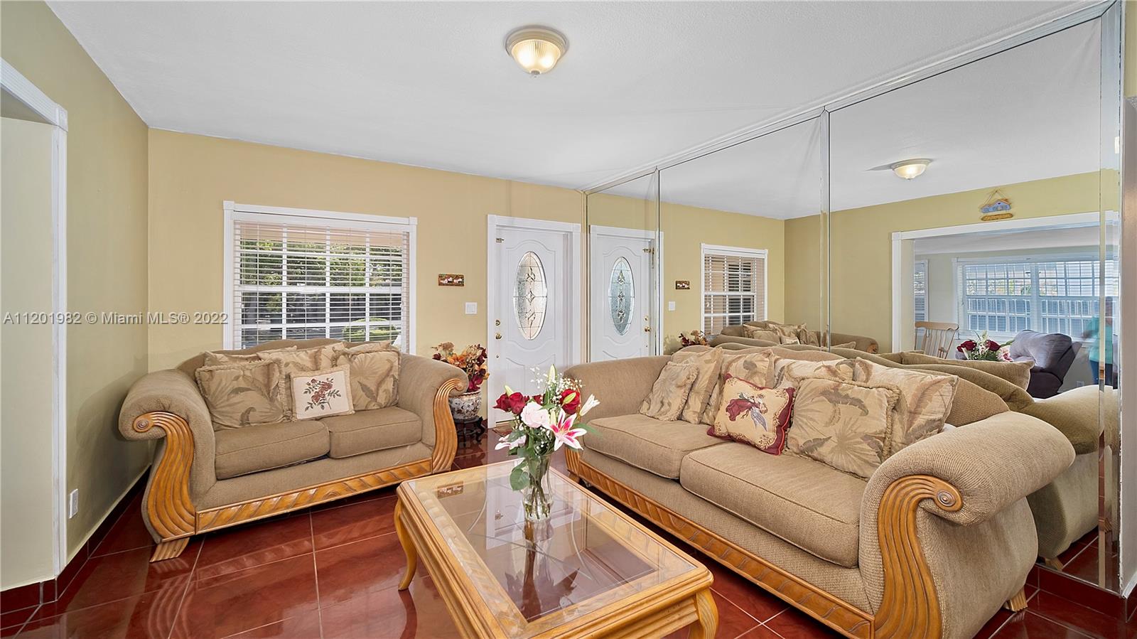 230 SW 52nd Ave