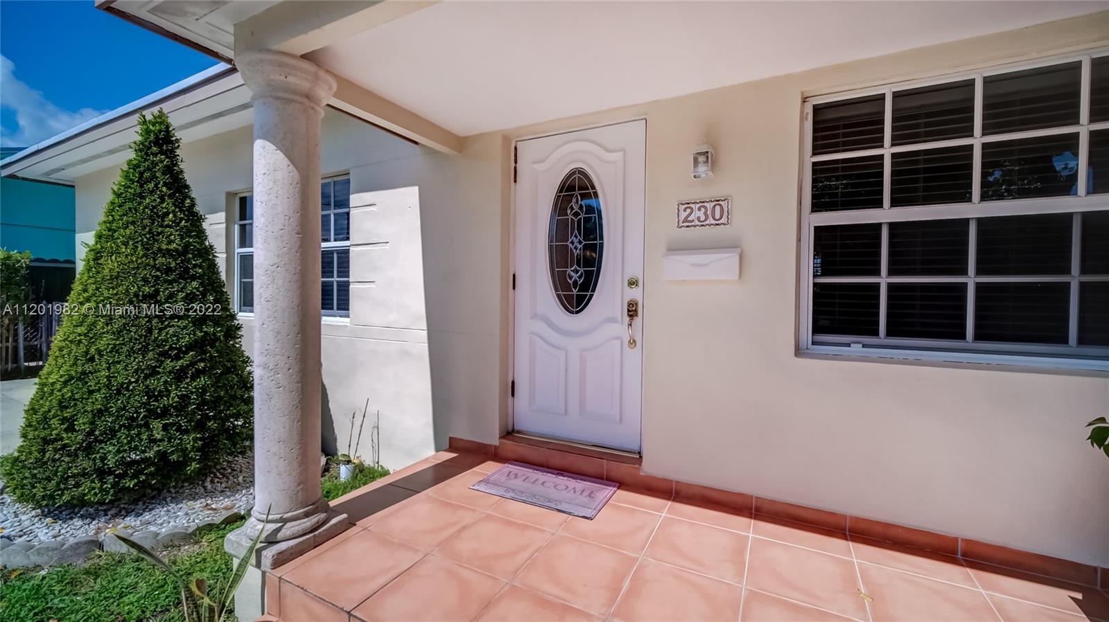230 SW 52nd Ave