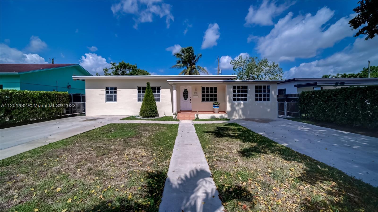 230 SW 52nd Ave