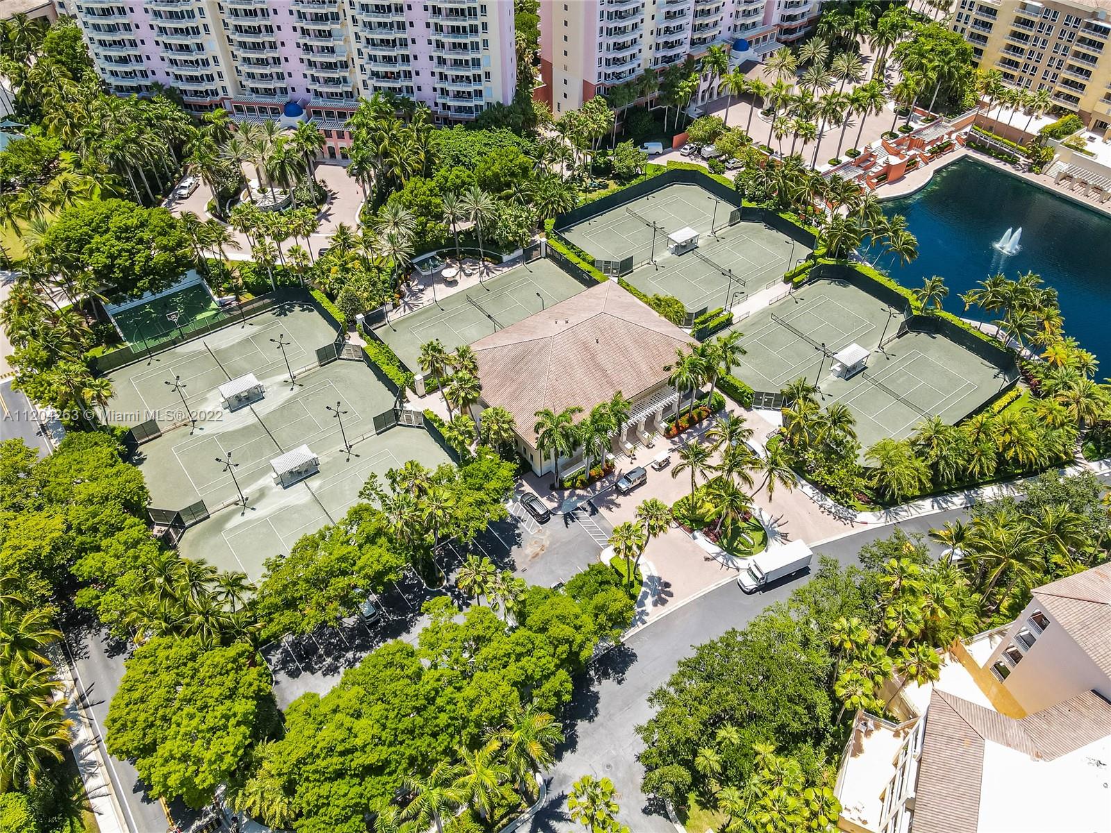 765 Crandon Blvd Unit: 505