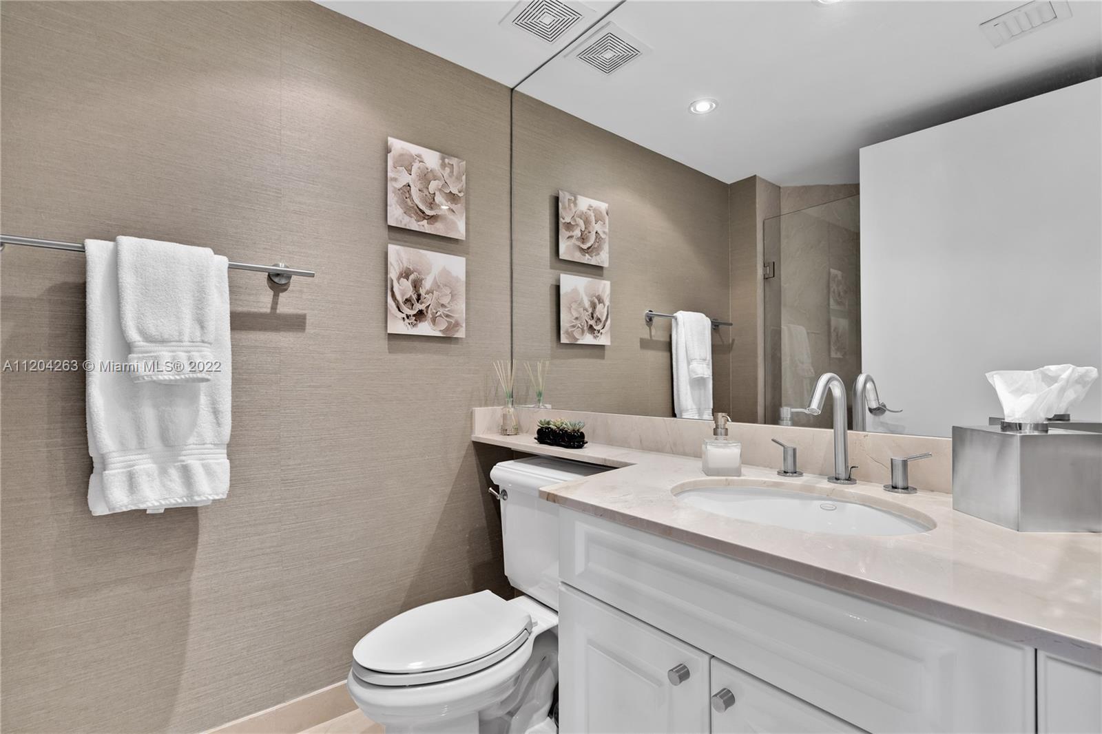 765 Crandon Blvd Unit: 505