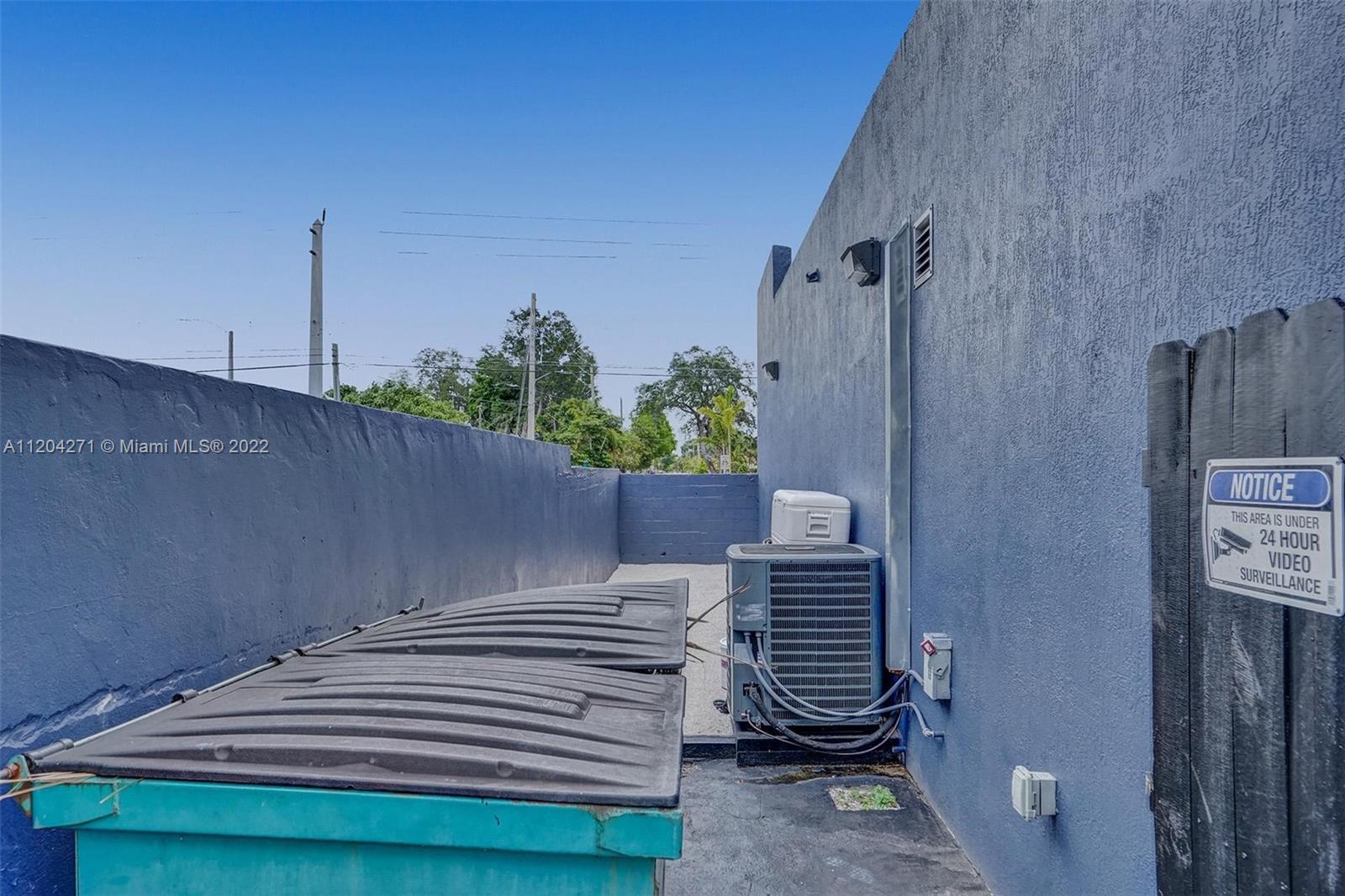 348 SW 57th Ave