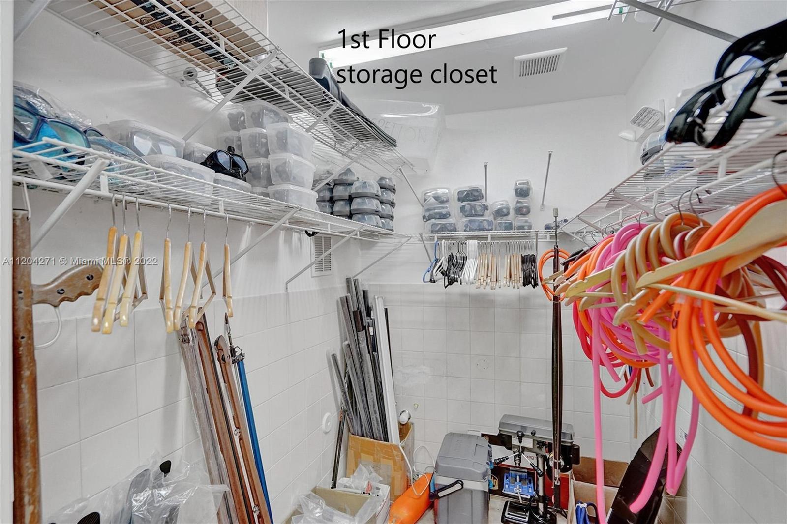348 SW 57th Ave