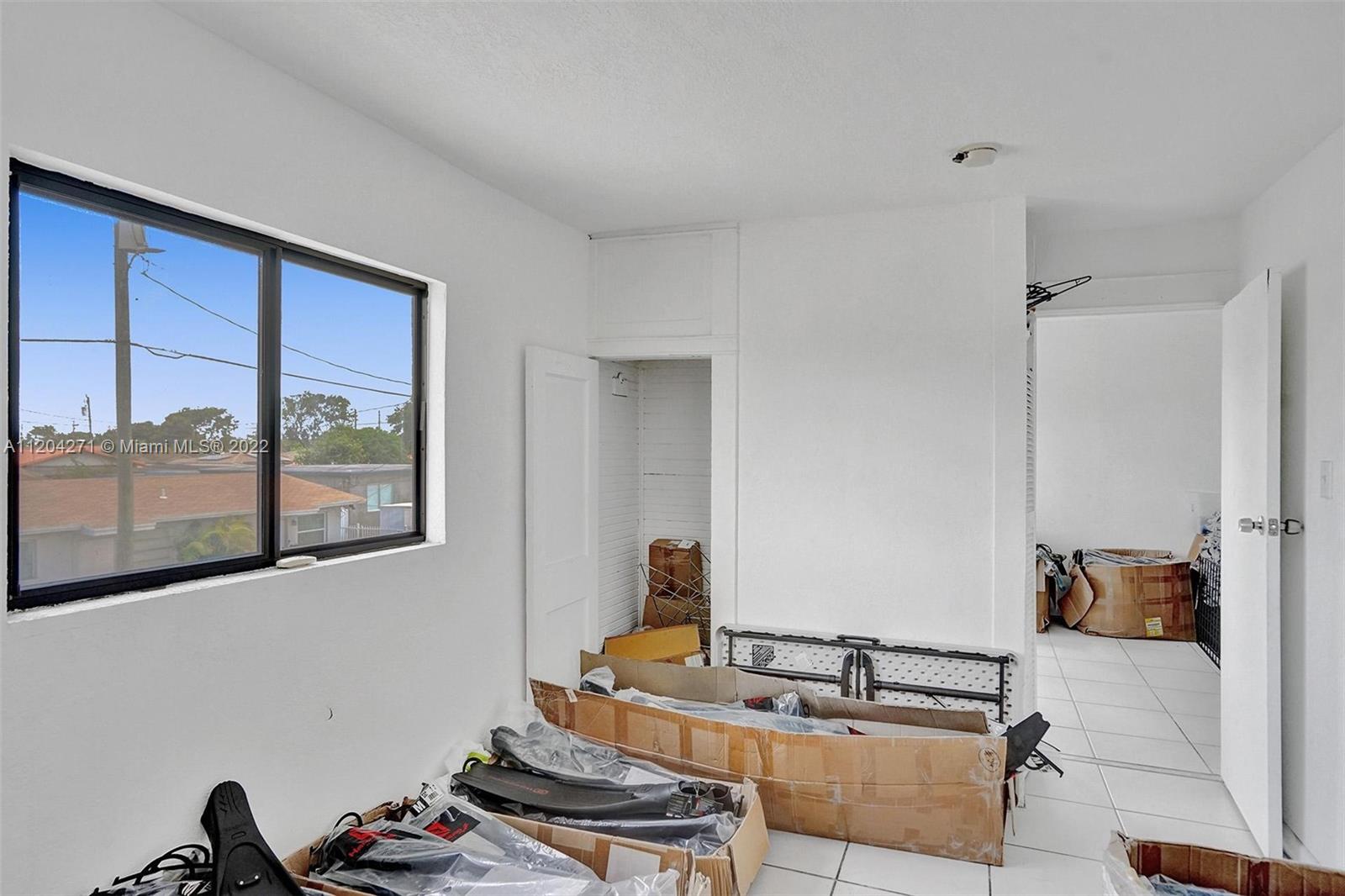 348 SW 57th Ave