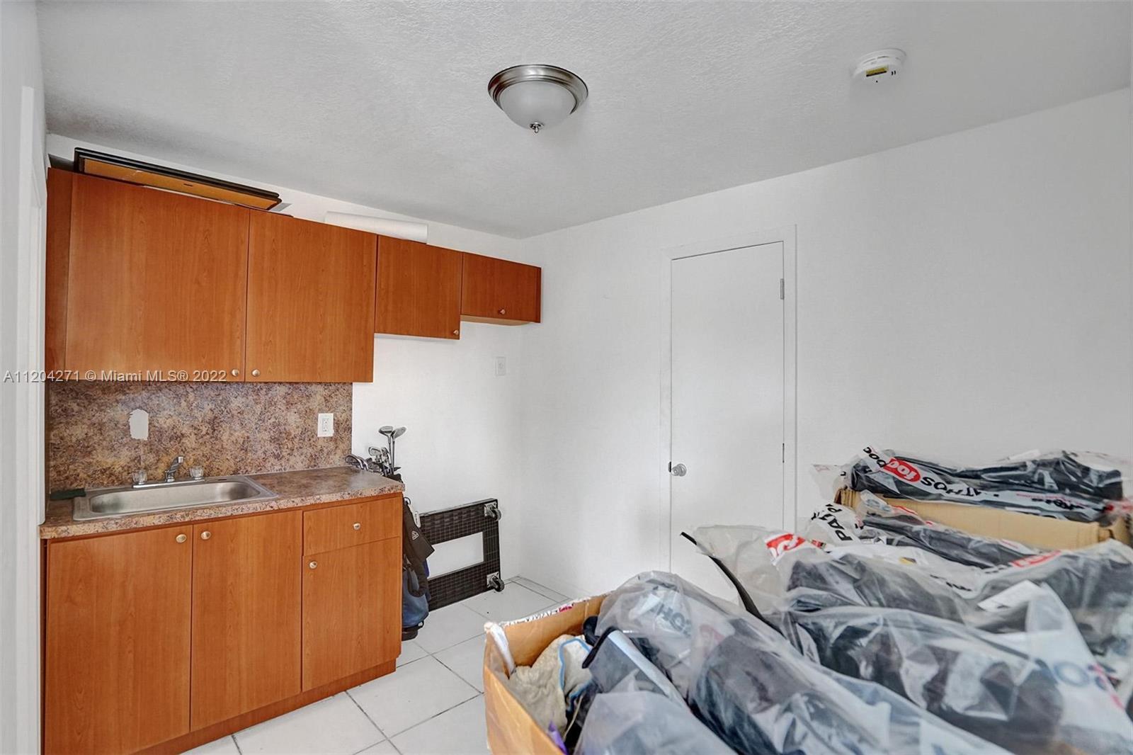 348 SW 57th Ave
