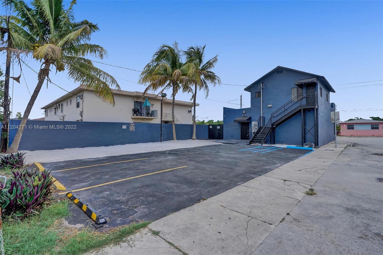 348 SW 57th Ave