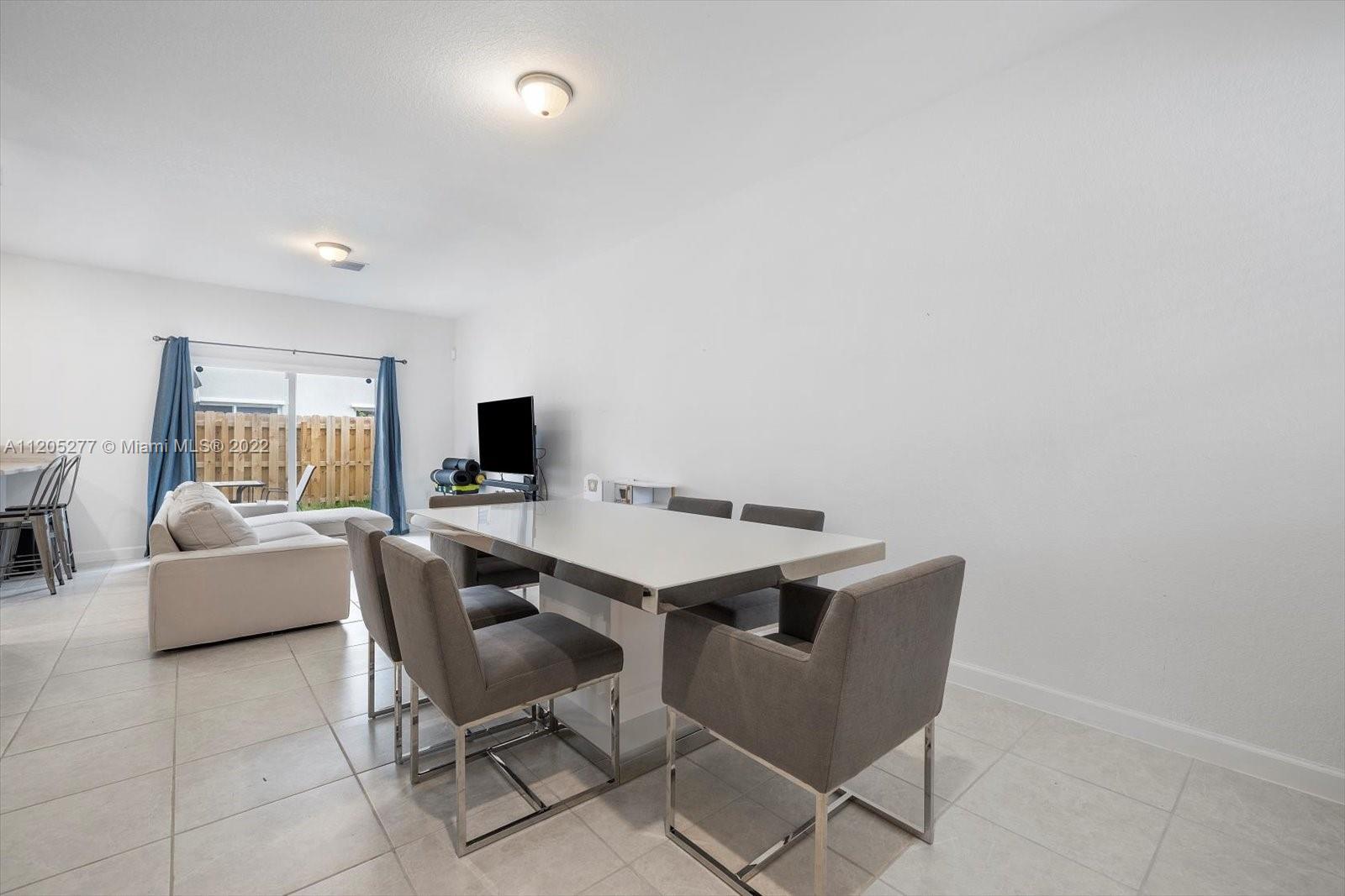 2661 SE 13th St Unit: 2661