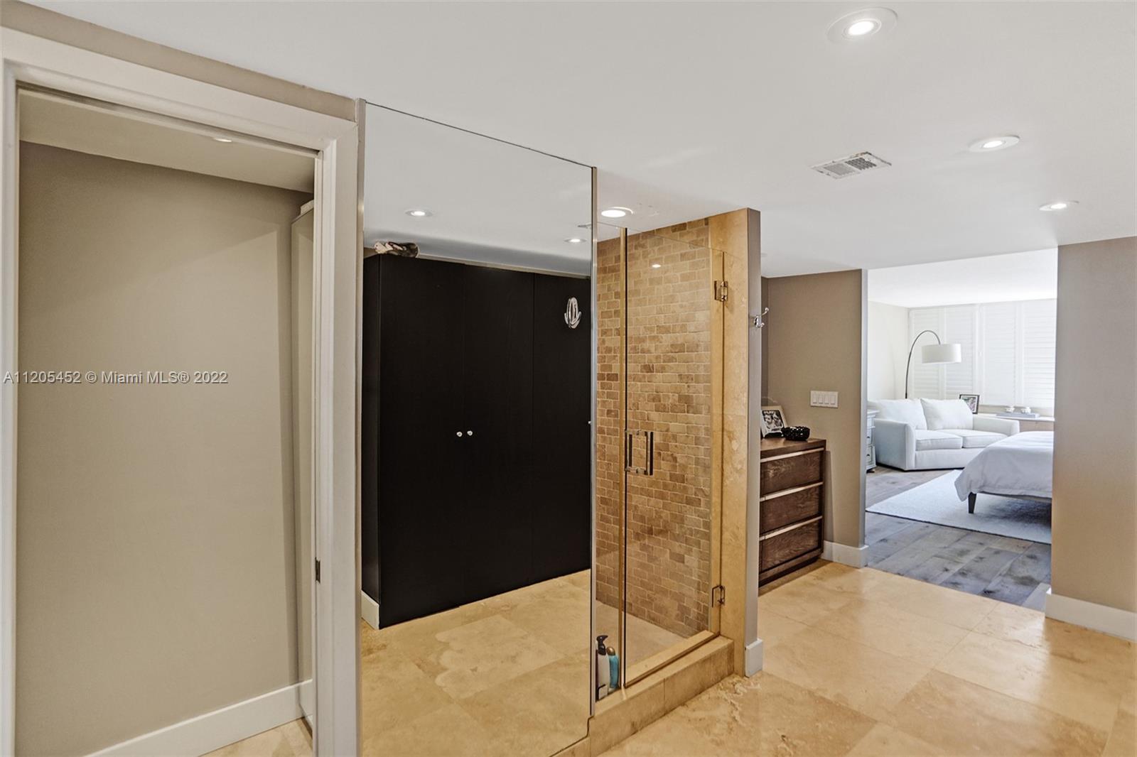 3 Grove Isle Dr Unit: C1507