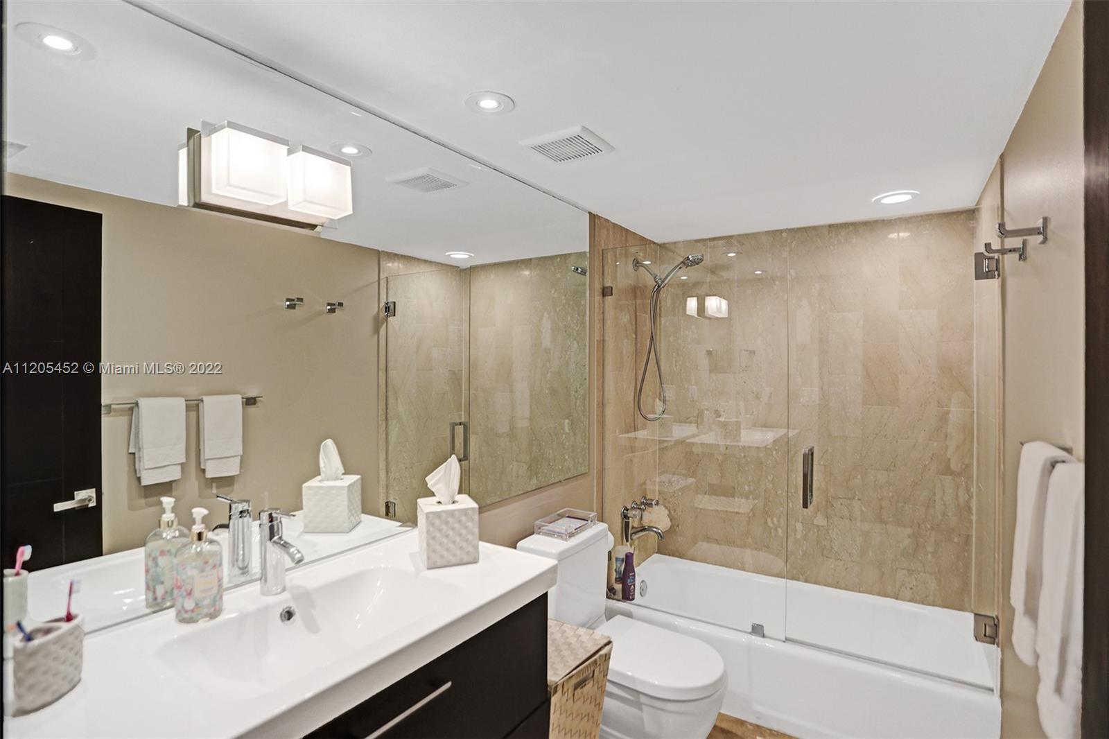 3 Grove Isle Dr Unit: C1507