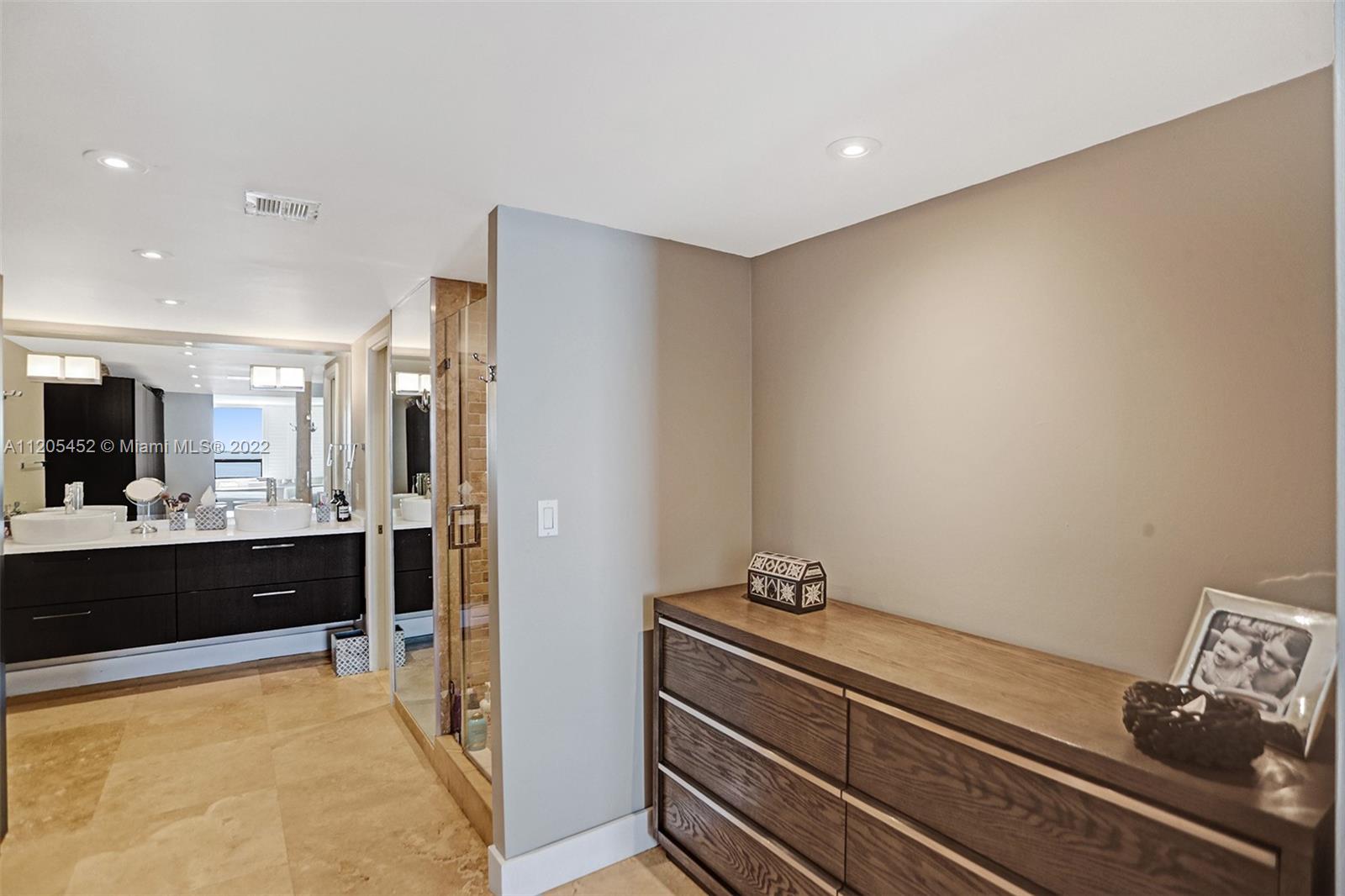 3 Grove Isle Dr Unit: C1507