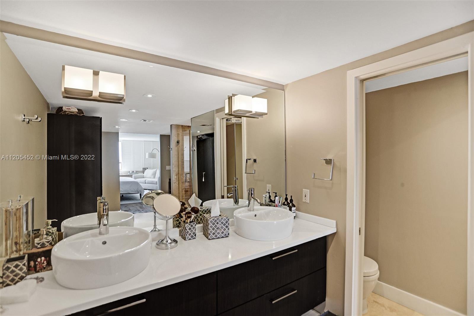 3 Grove Isle Dr Unit: C1507