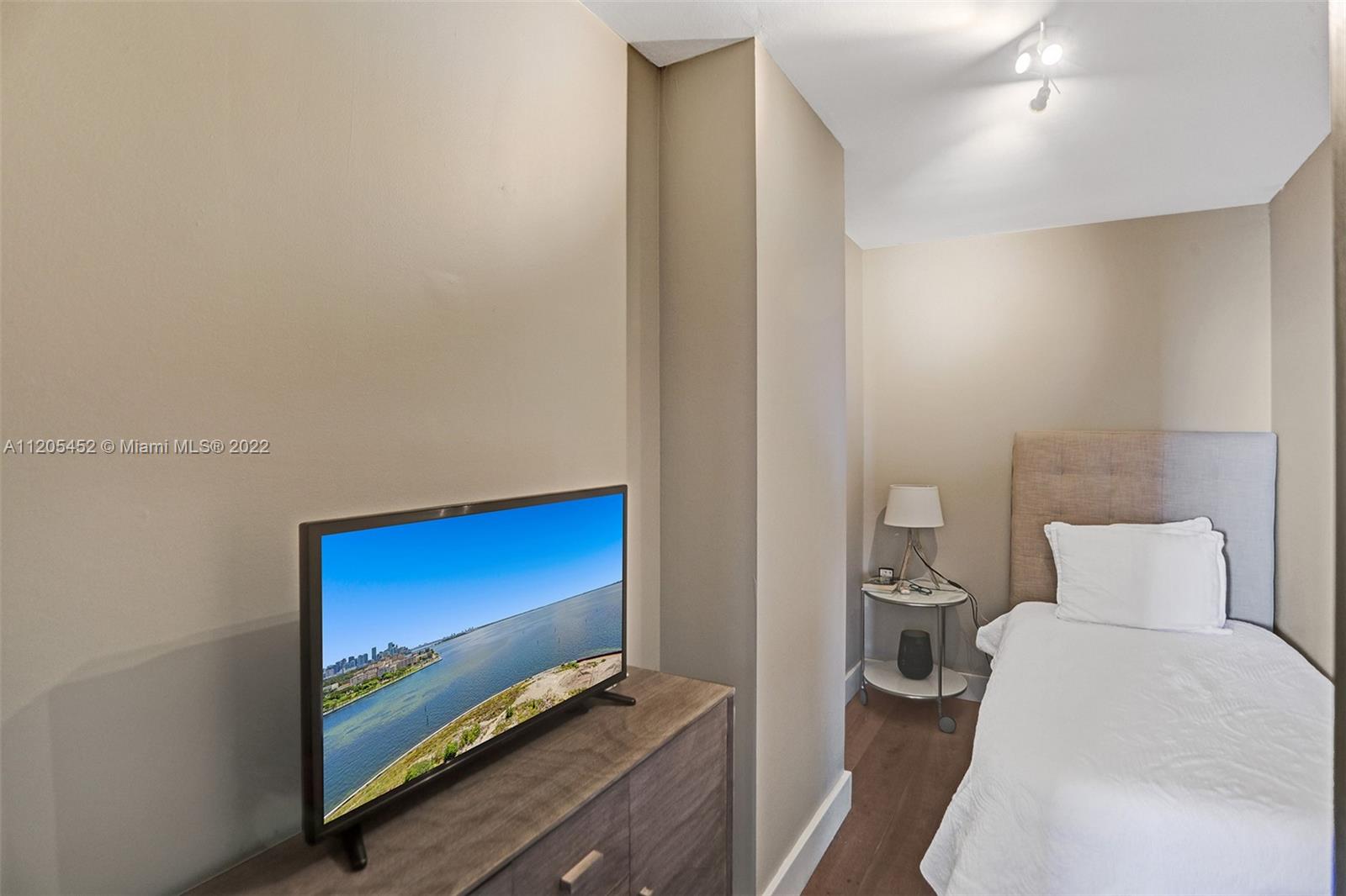 3 Grove Isle Dr Unit: C1507
