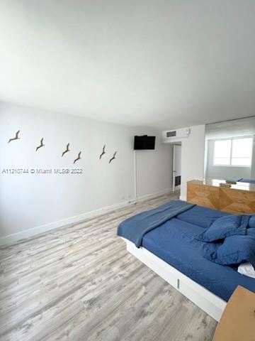 5005 Collins Ave Unit: 1225