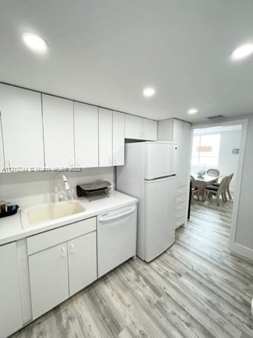5005 Collins Ave Unit: 1225