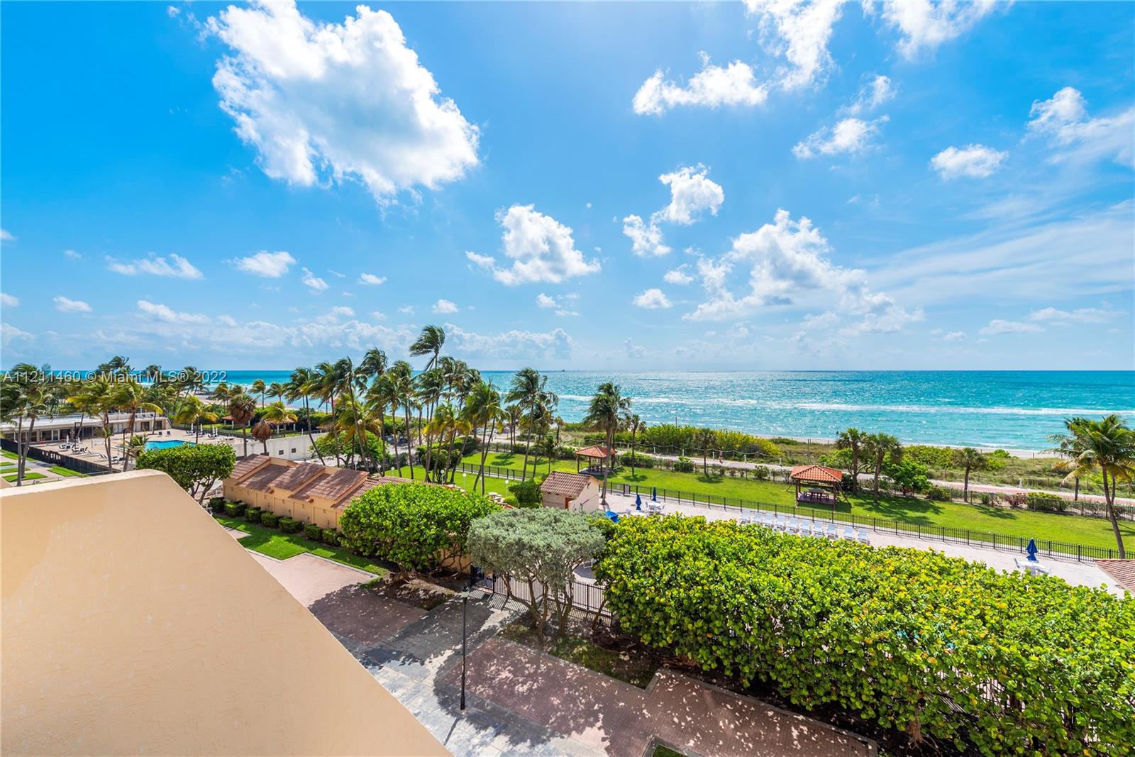 2555 Collins Ave Unit: 607