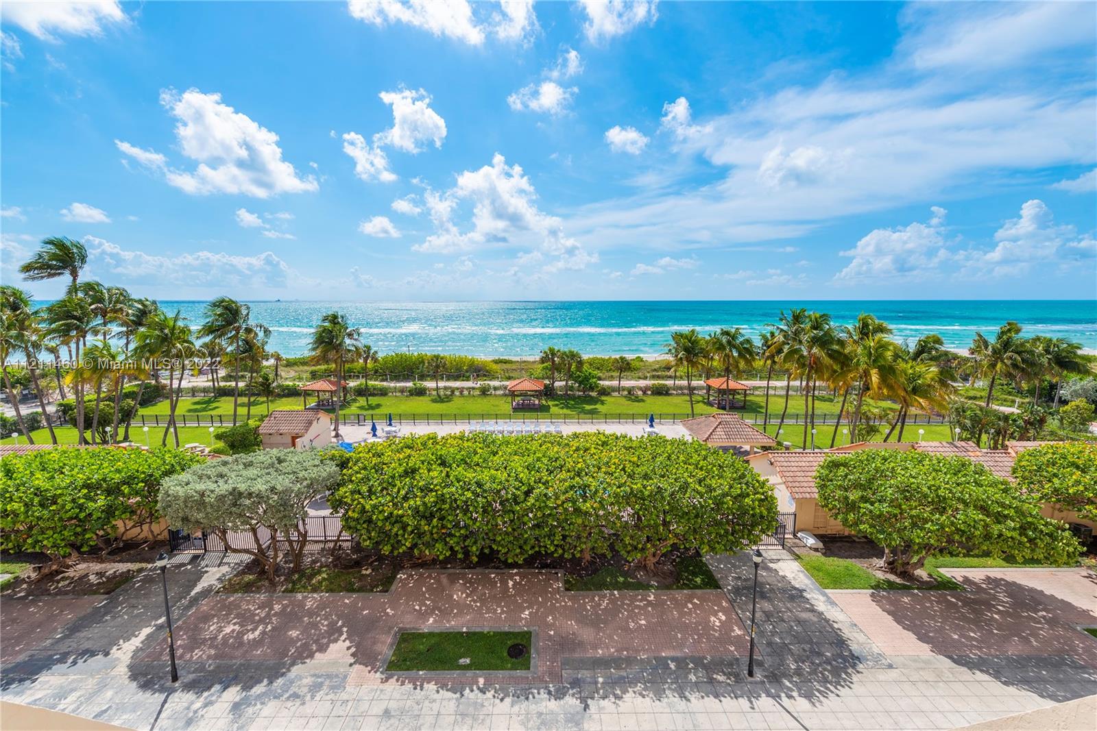 2555 Collins Ave Unit: 607