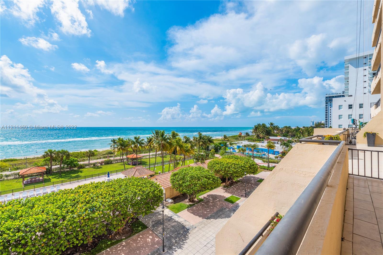 2555 Collins Ave Unit: 607