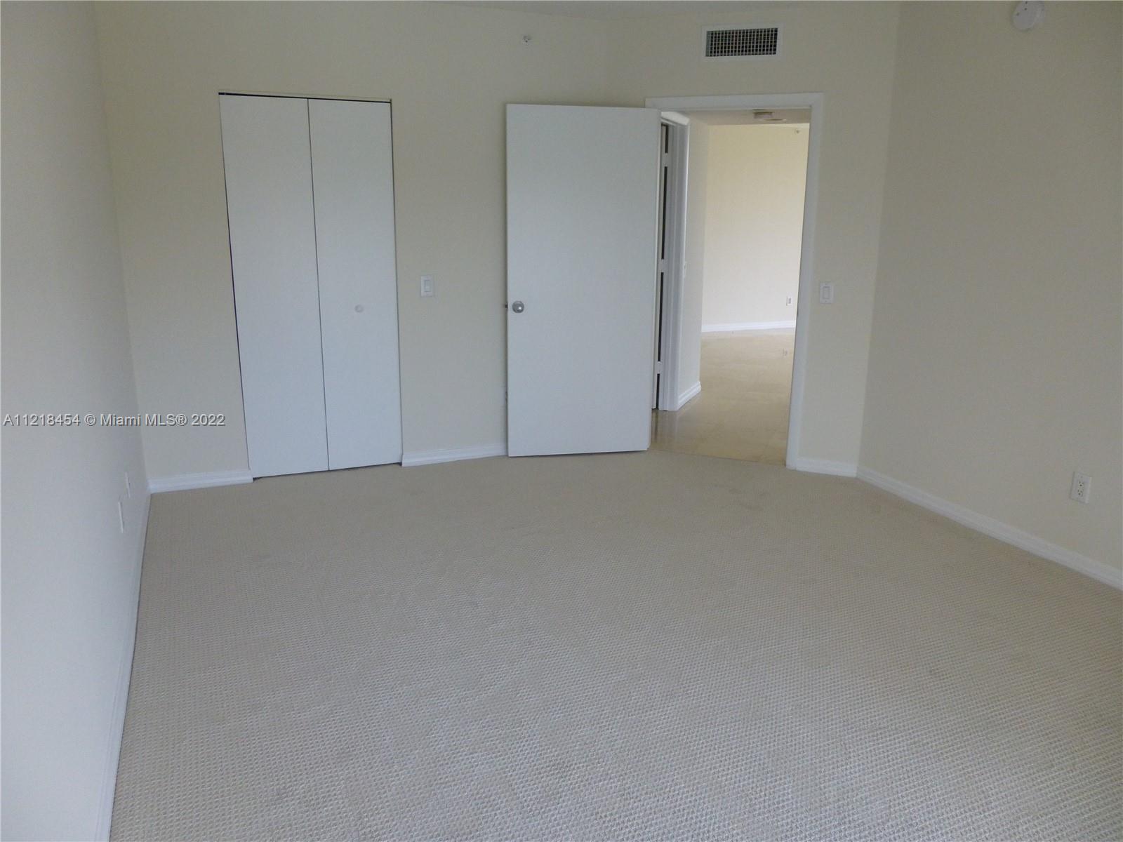 21055 NE 37th Ave Unit: 1009