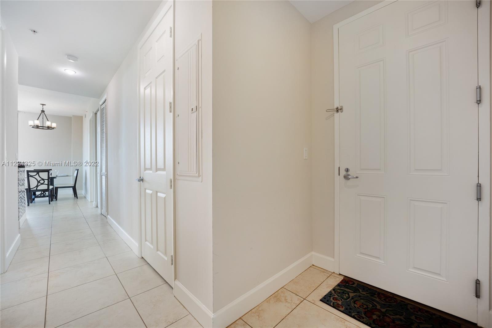 1300 Ponce De Leon Blvd Unit: 1207