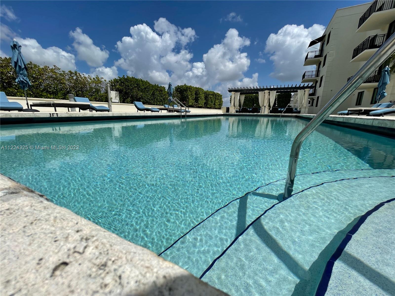 1300 Ponce De Leon Blvd Unit: 1207