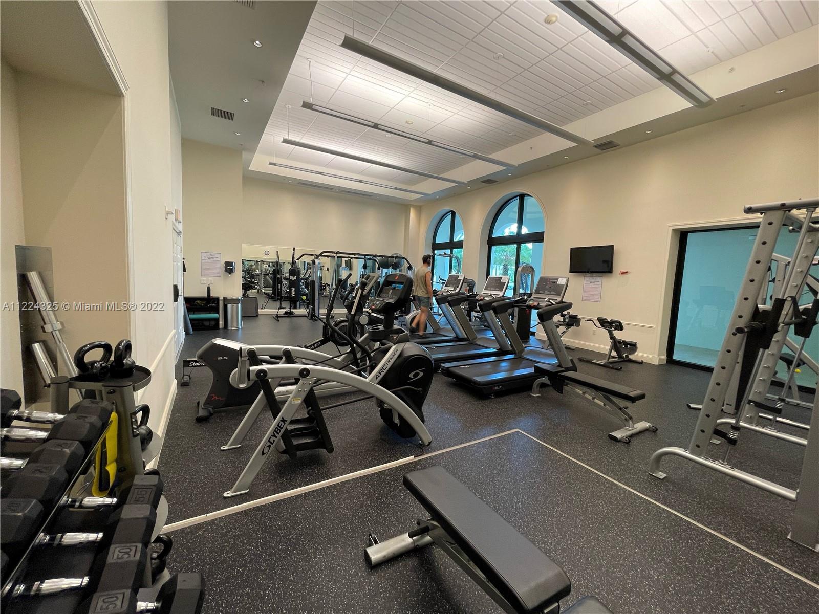 1300 Ponce De Leon Blvd Unit: 1207