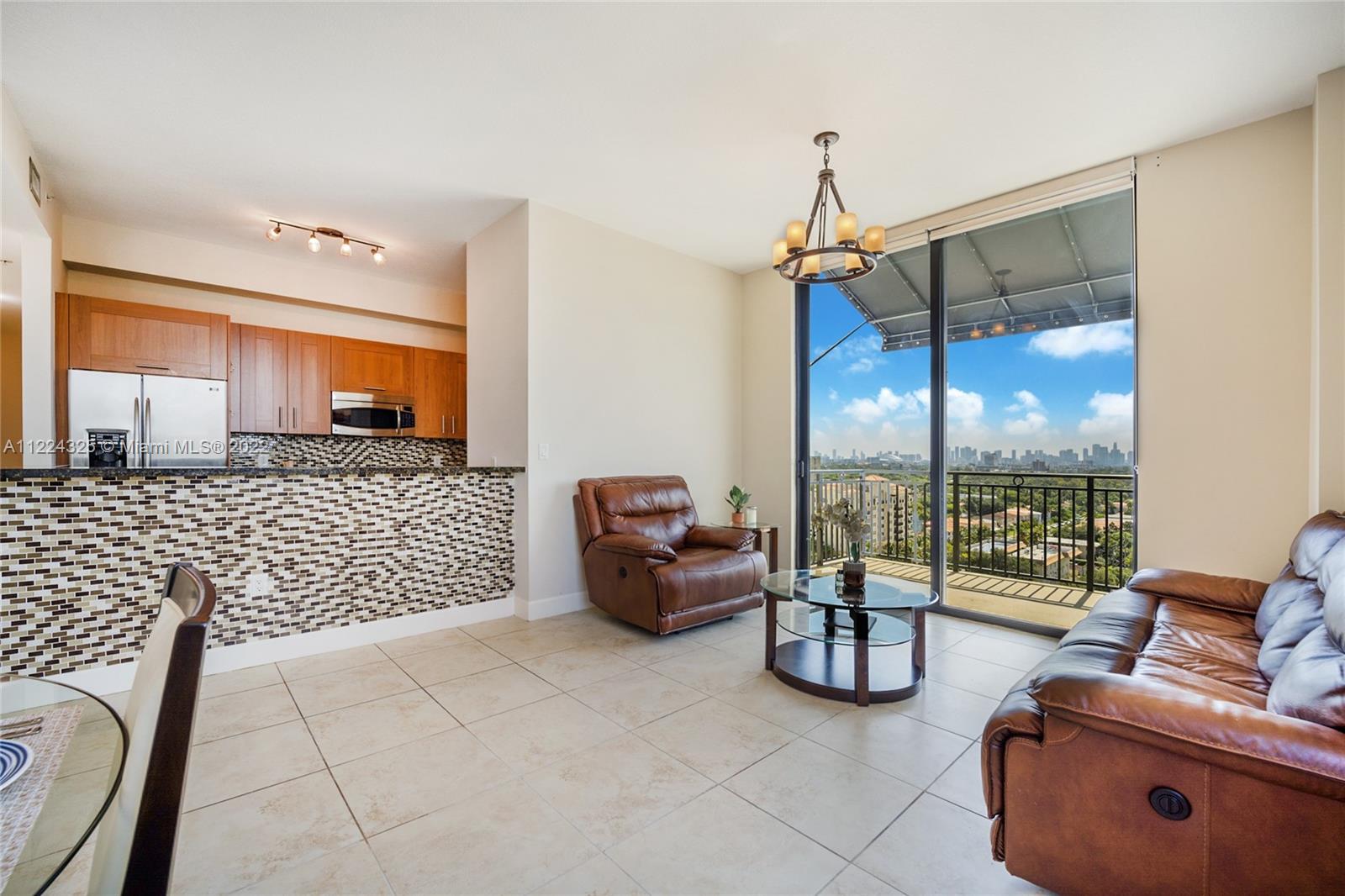 1300 Ponce De Leon Blvd Unit: 1207