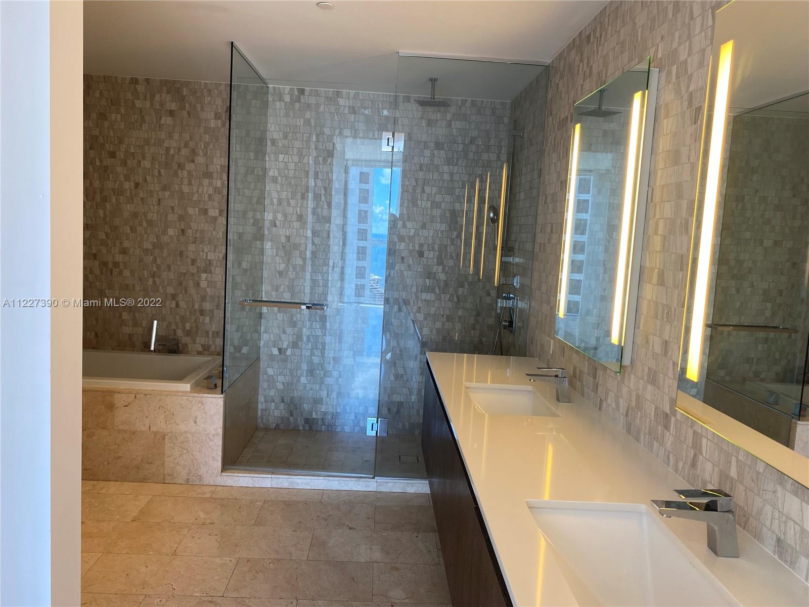 68 SE 6th St Unit: 3603
