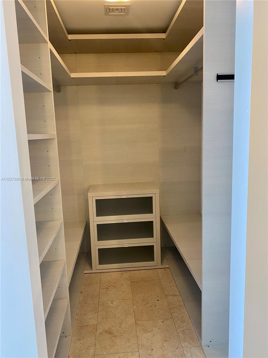 68 SE 6th St Unit: 3603