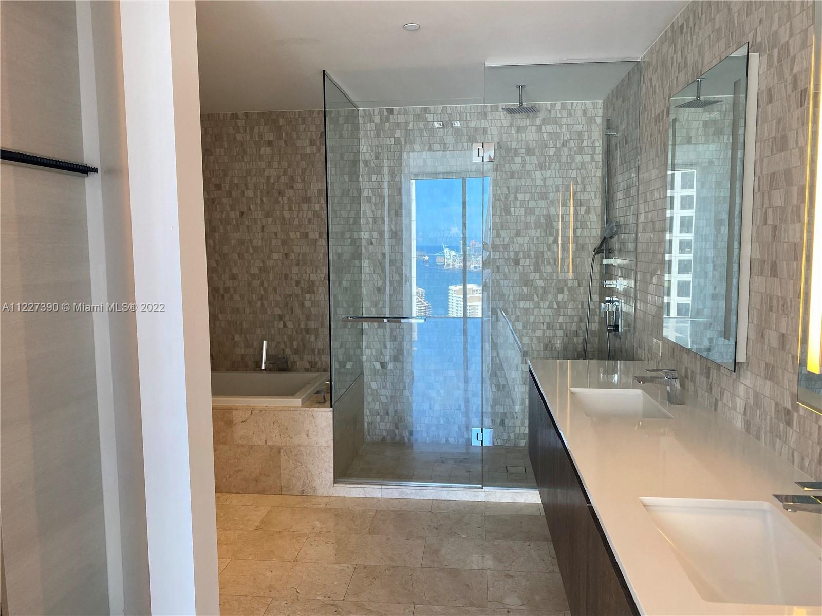 68 SE 6th St Unit: 3603