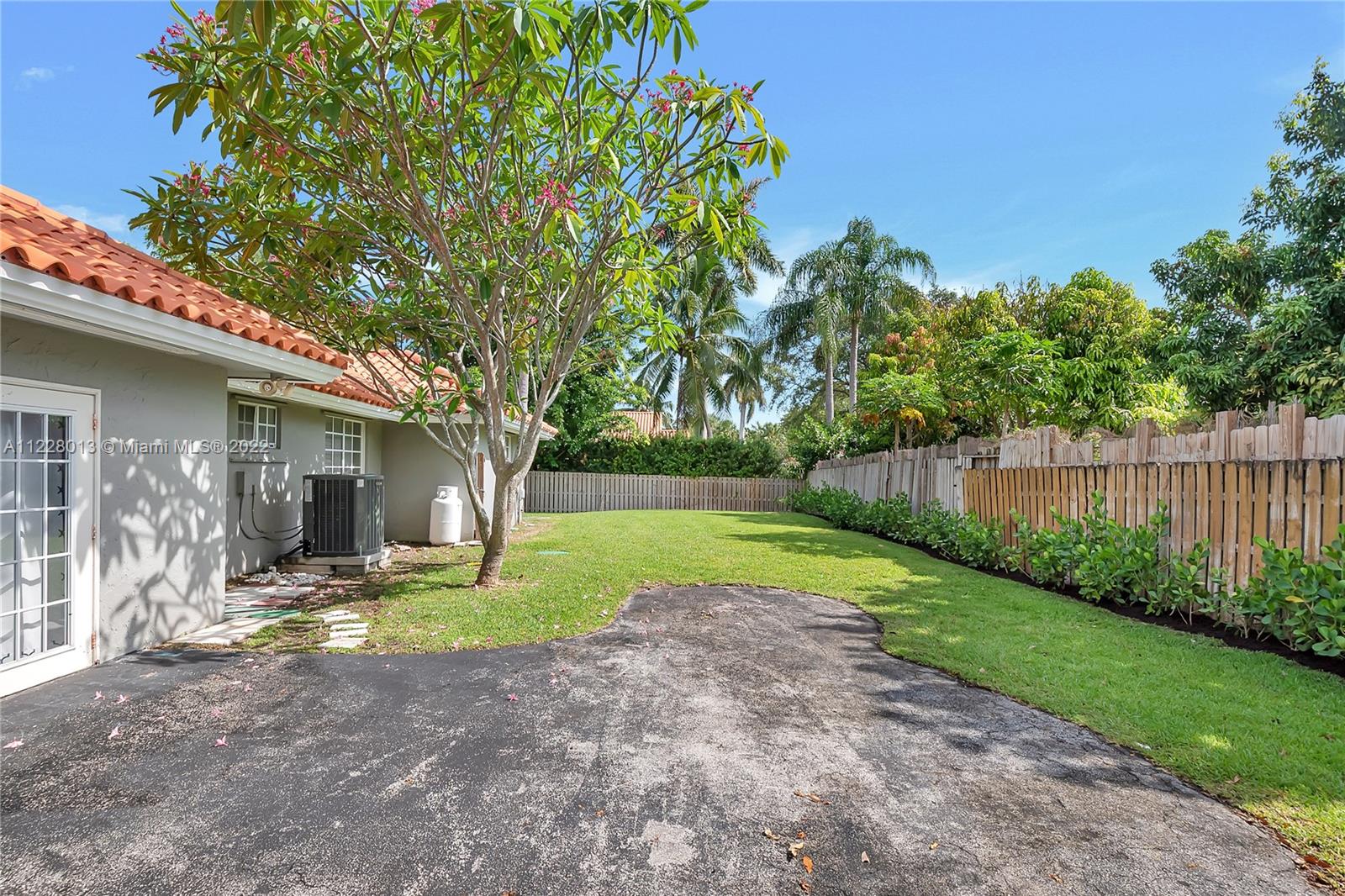 8245 SW 179th Ter