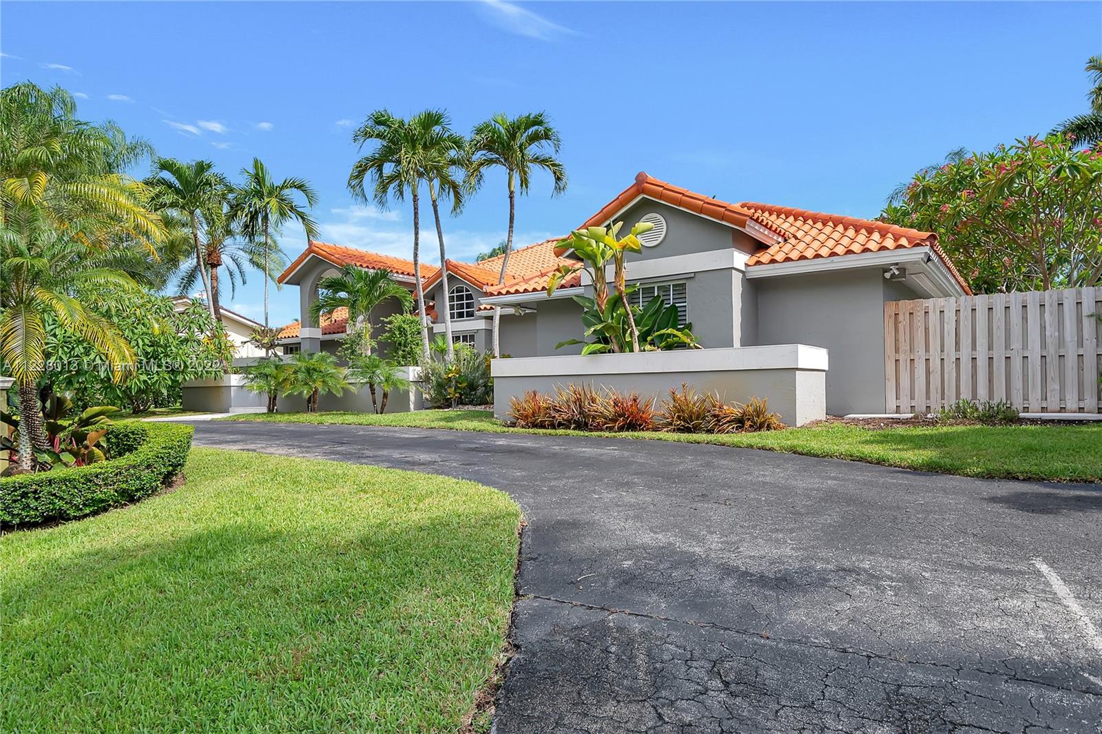 8245 SW 179th Ter