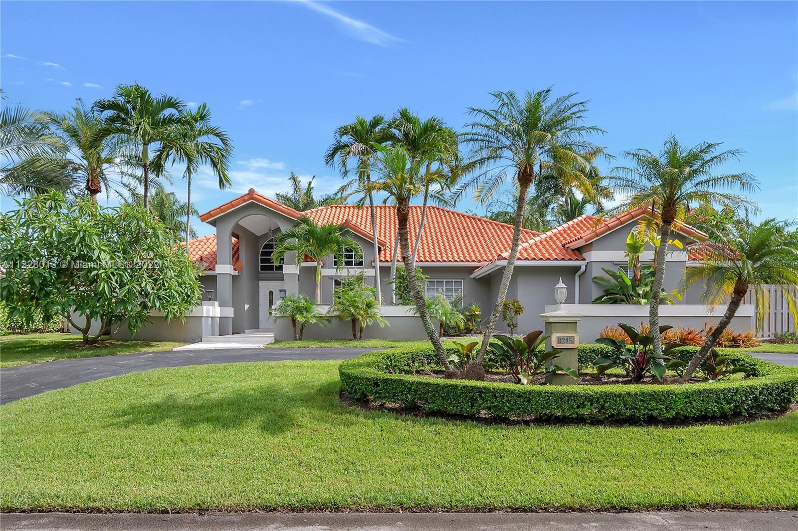 8245 SW 179th Ter
