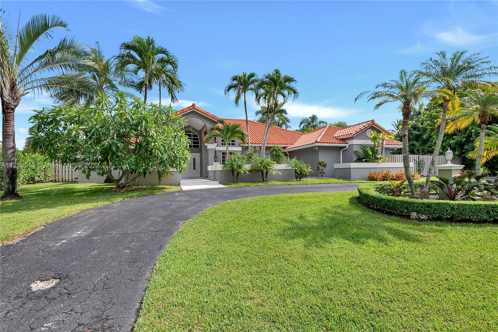 8245 SW 179th Ter