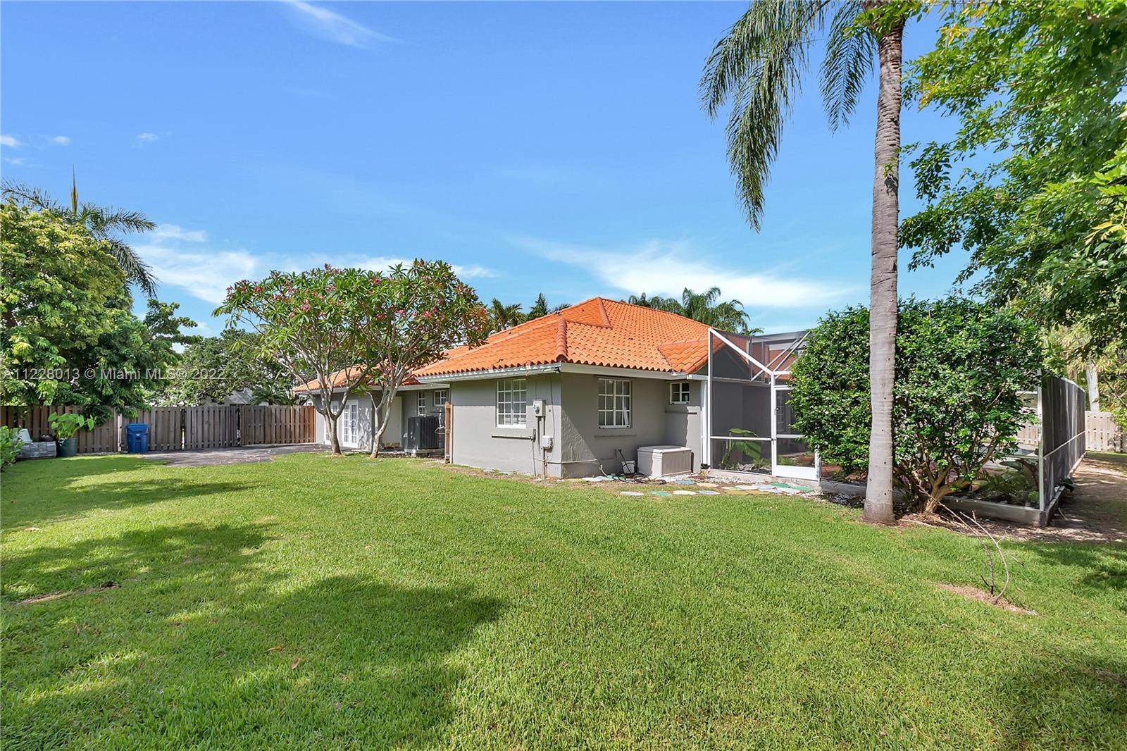 8245 SW 179th Ter