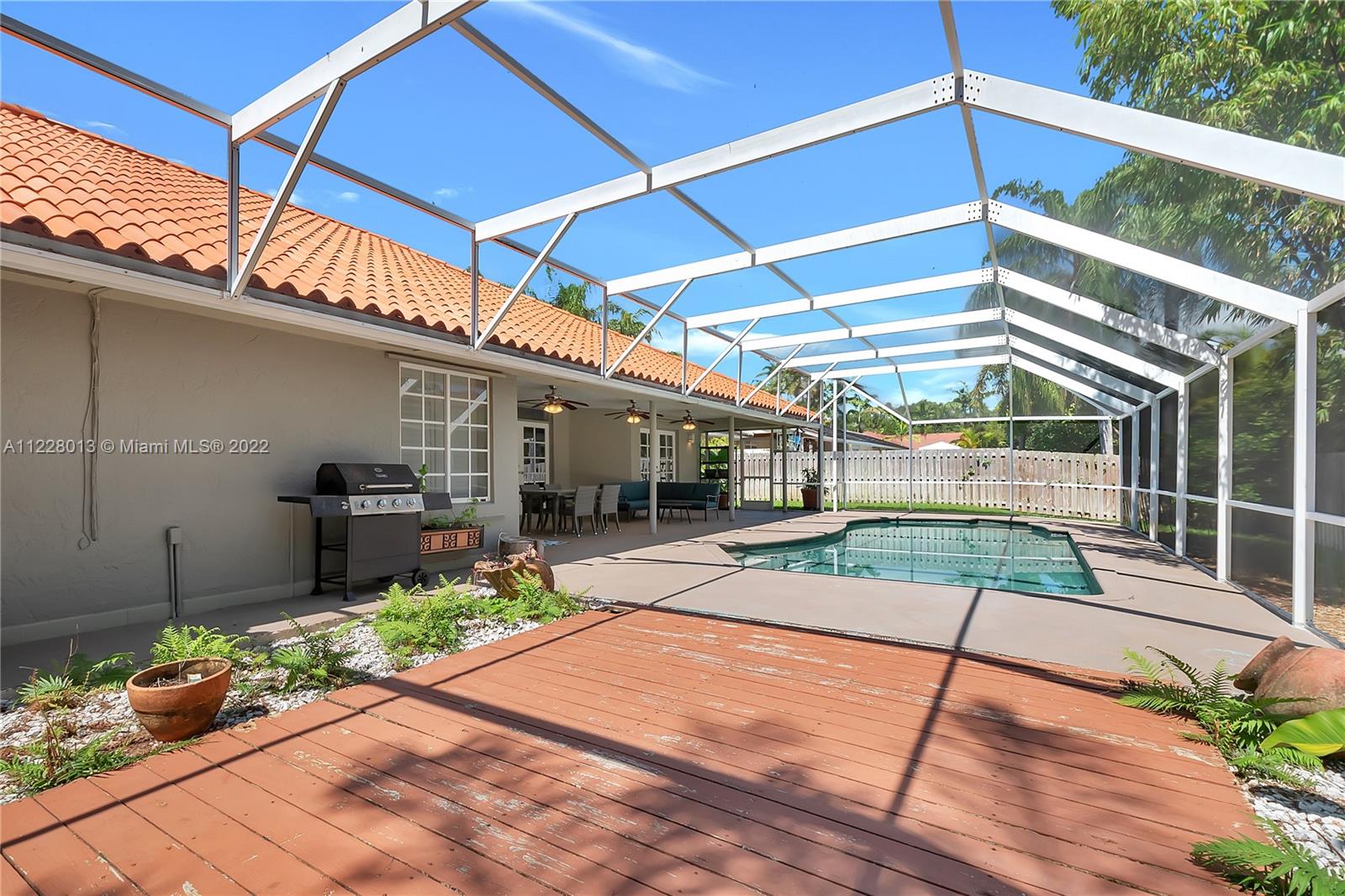 8245 SW 179th Ter