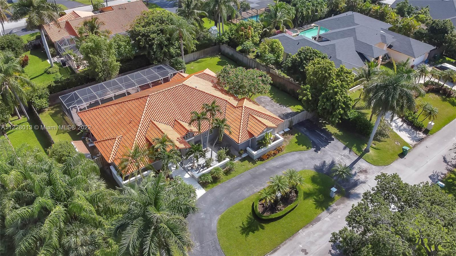 8245 SW 179th Ter