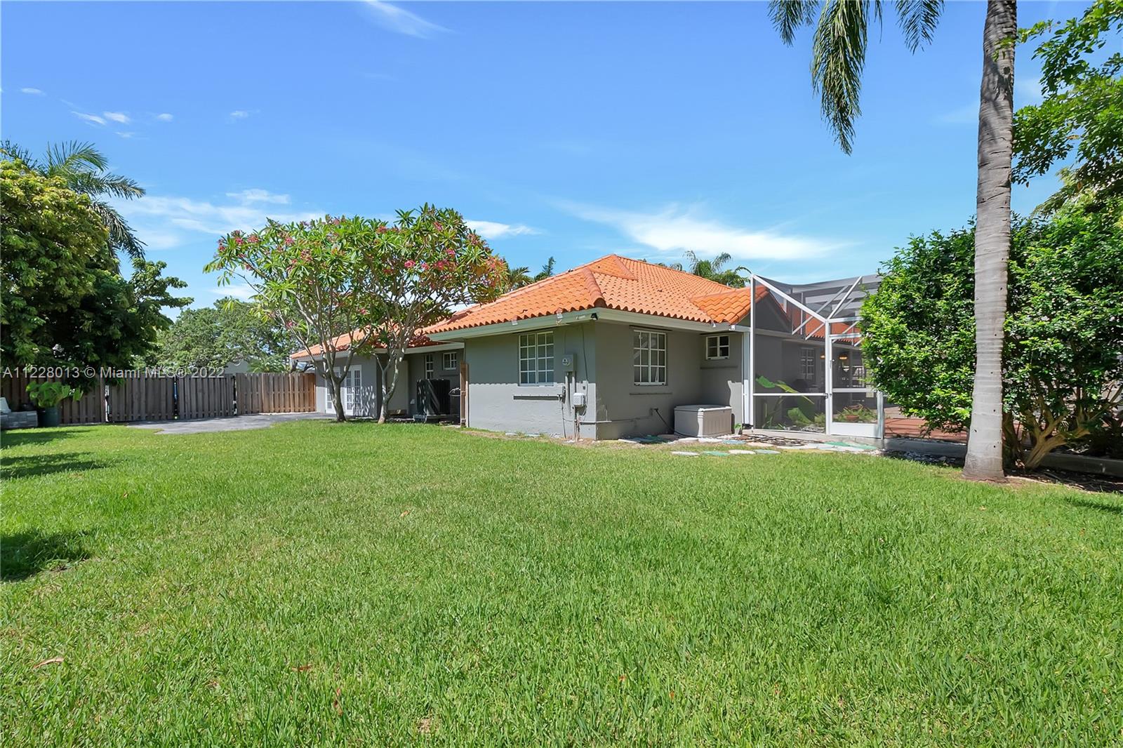 8245 SW 179th Ter