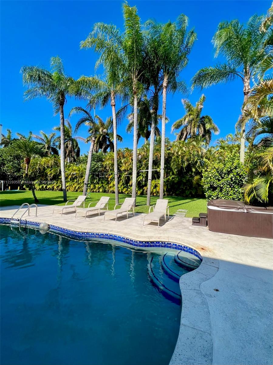 7720 SW 147th Ter