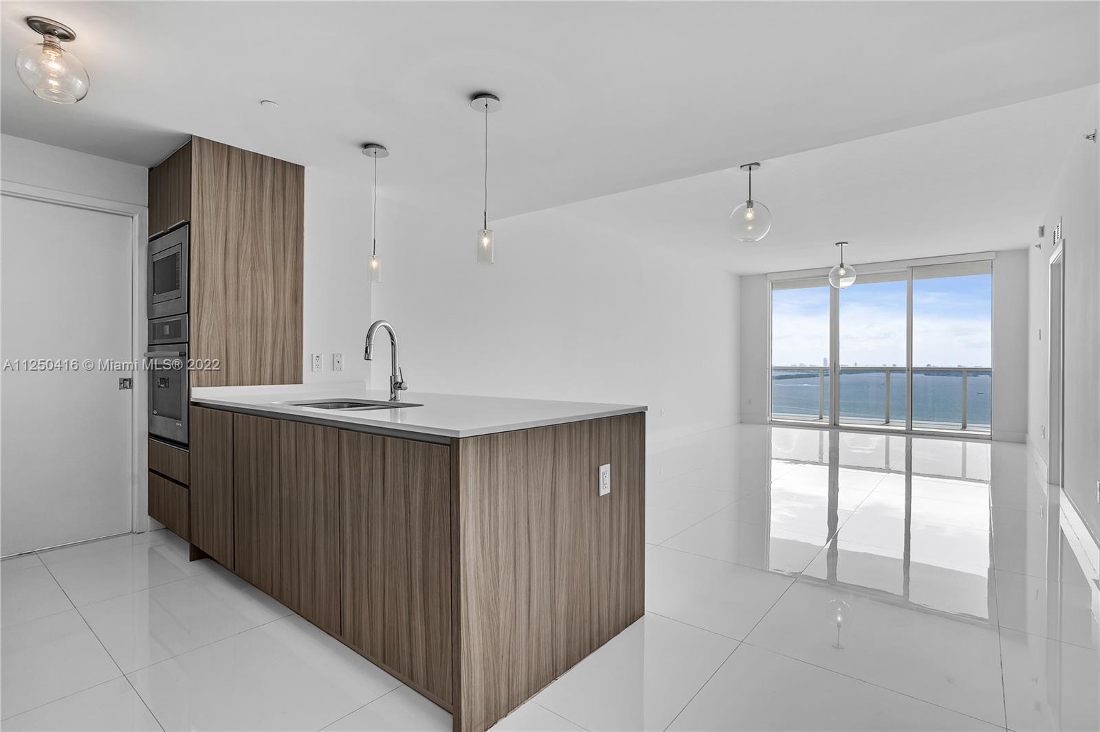 600 NE 27th St Unit: 2904
