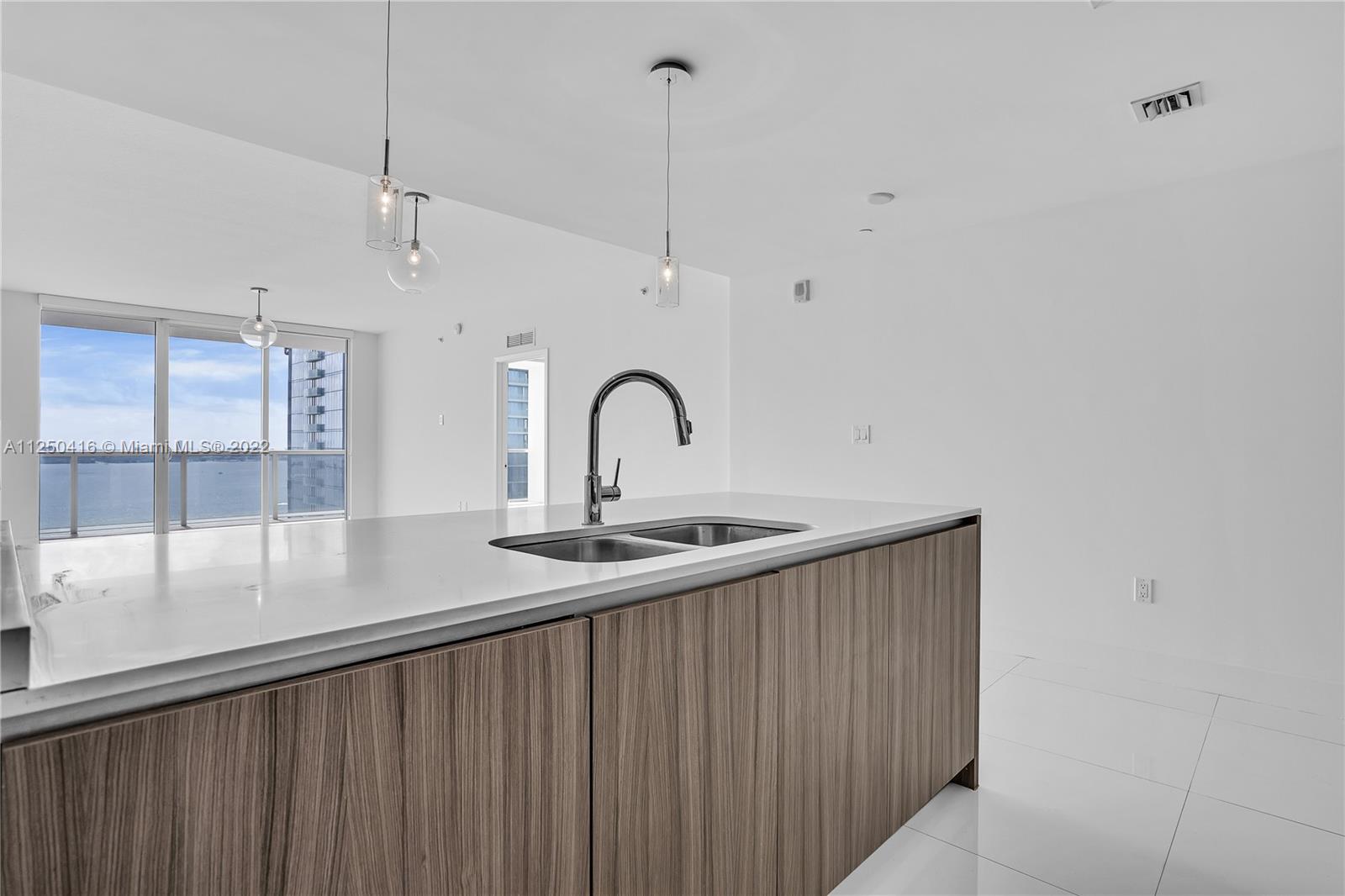 600 NE 27th St Unit: 2904