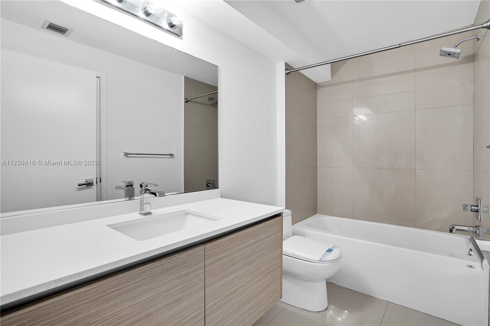 600 NE 27th St Unit: 2904
