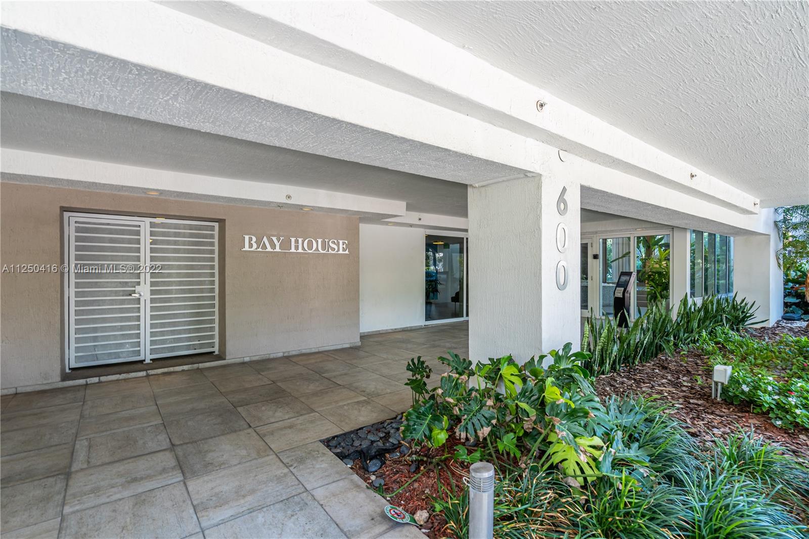 600 NE 27th St Unit: 2904