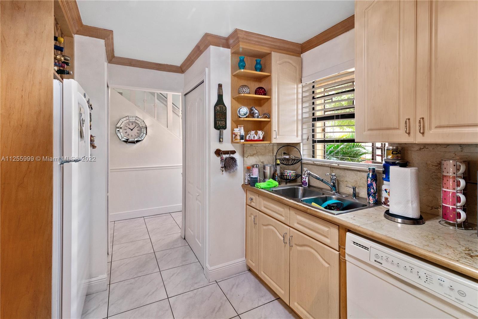 3416 SW 112 Ave Unit: 5-1