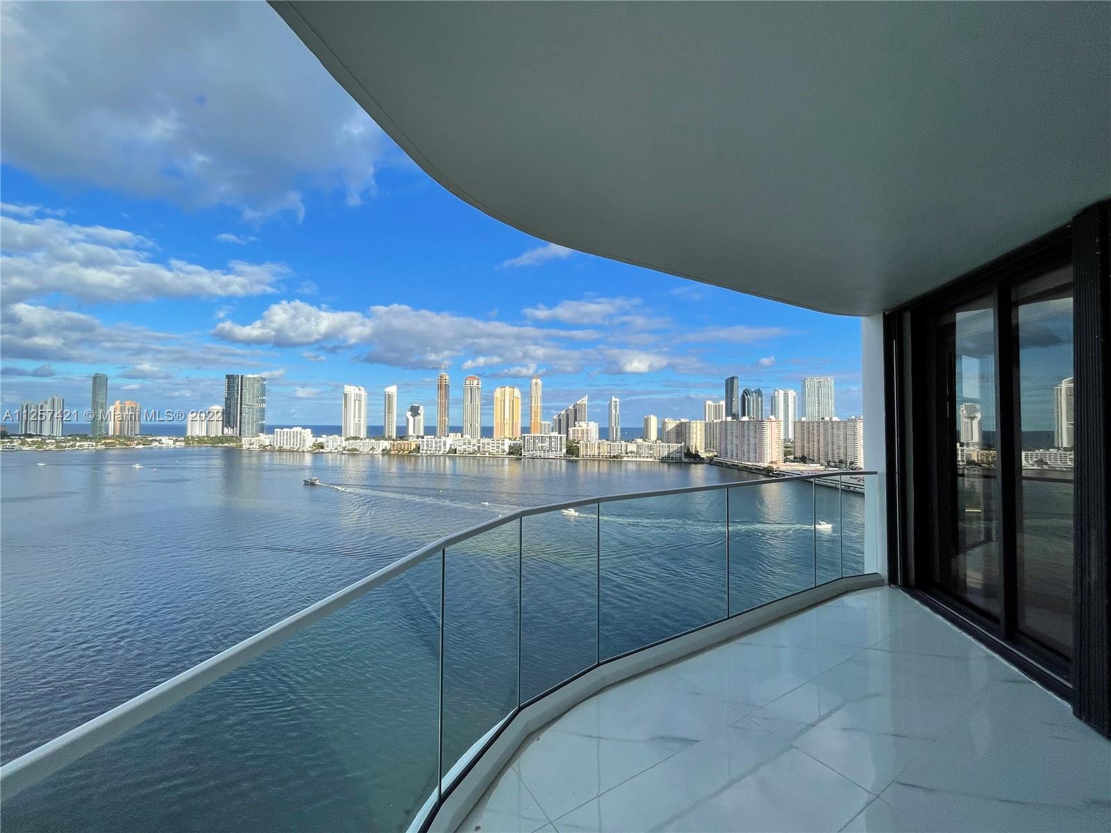 2800 Island Blvd Unit: 1904