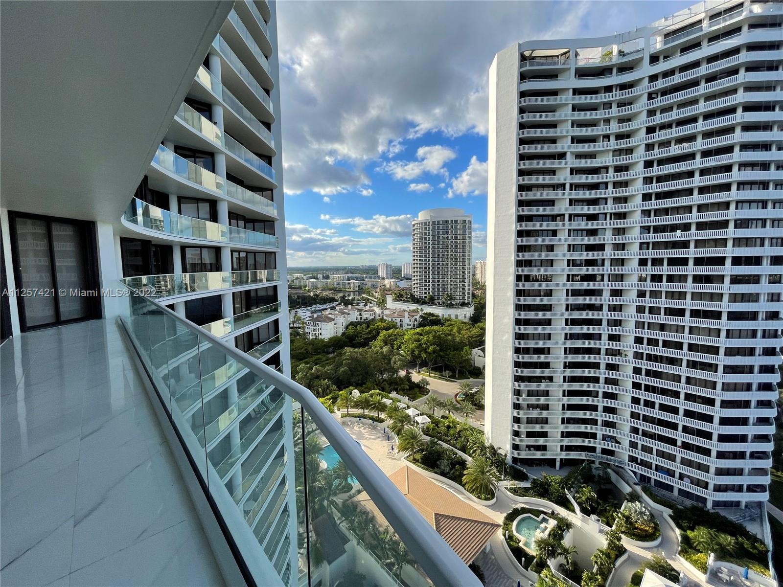 2800 Island Blvd Unit: 1904