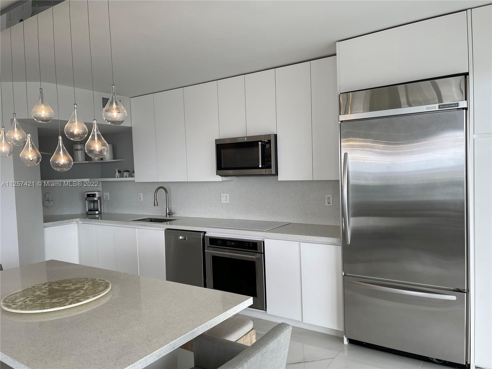 2800 Island Blvd Unit: 1904