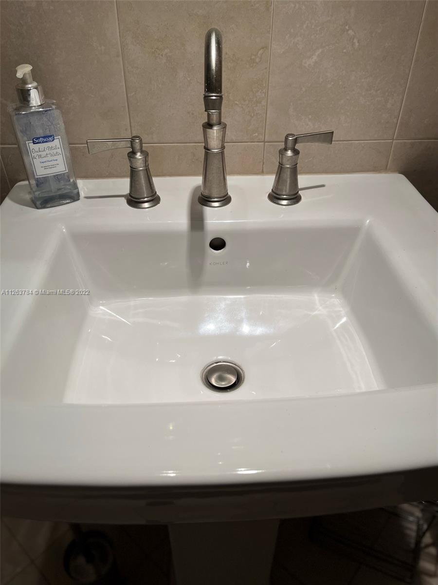 7775 SW 86 St Unit: F1-302